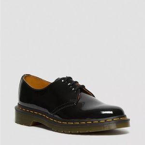 Dr. Marten's WOMEN'S PATENT LEATHER OXFORD SHOES in Black Women's Size 9